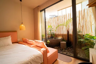 Apartamento con balcón — Oasis Apartment